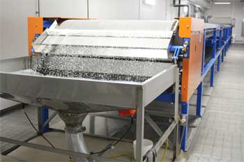 Custom Wax Blends pastillator conveyor