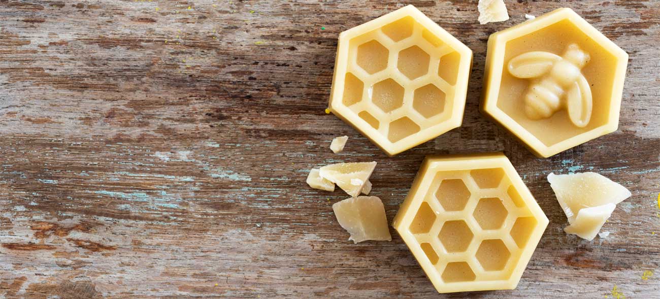 Beeswax to Naturally Transform Textures