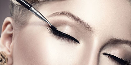LOOK Natural Liquid Eyeliner