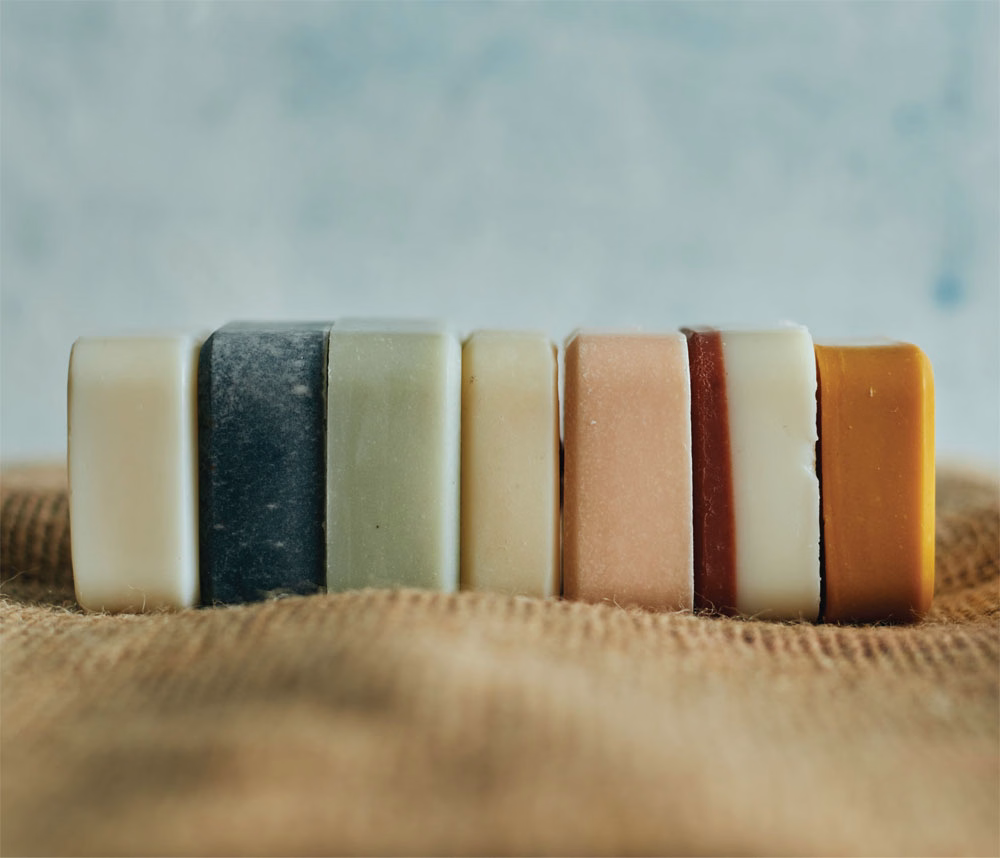 The-Functional-Advantages-of-Natural-Waxes-in-Traditional-Soaps-02